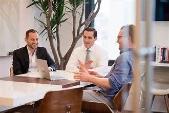 Guest Posting for Lifestyle Businesses: A Simple Guide to Building Authority